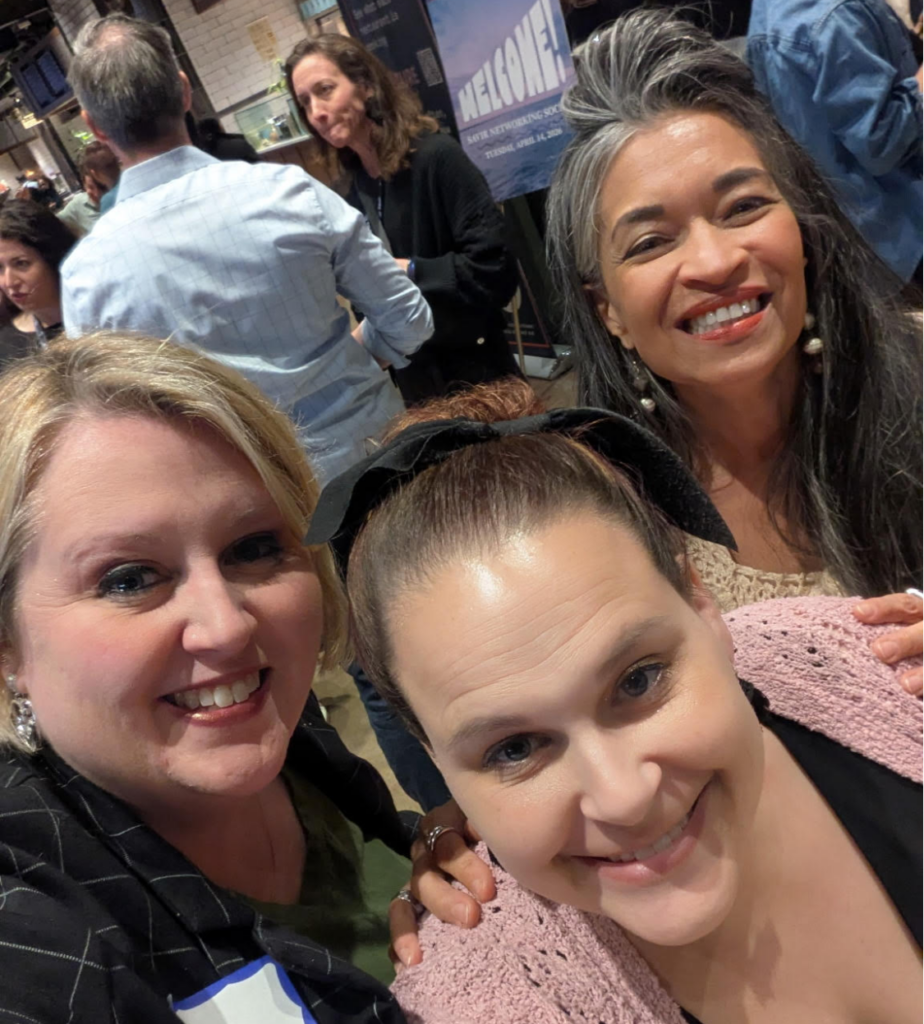 Group selfi of Evelyn and 2 PRN Alum